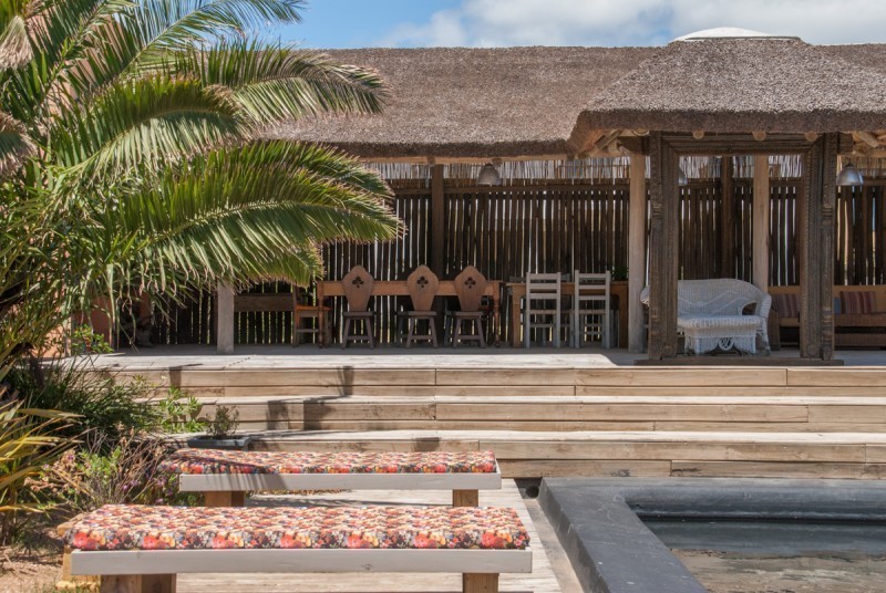 A metros de la huella, 4 suites con piscina y parrillero